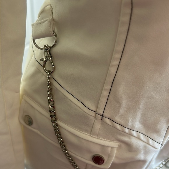 Maniere De Voir White Blazer Dress with Chain Accent 8 - Picture 6 of 15